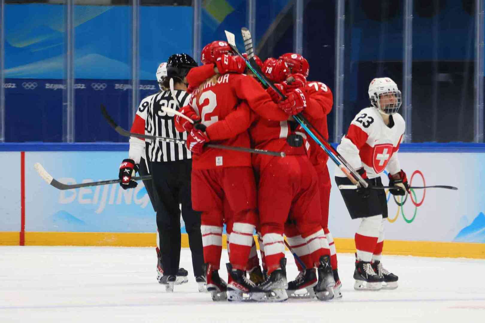 Россия германия 5 2. Женская сборная России по хоккею на Олимпиаде 2022. Сборная Швейцарии по хоккею 2022.