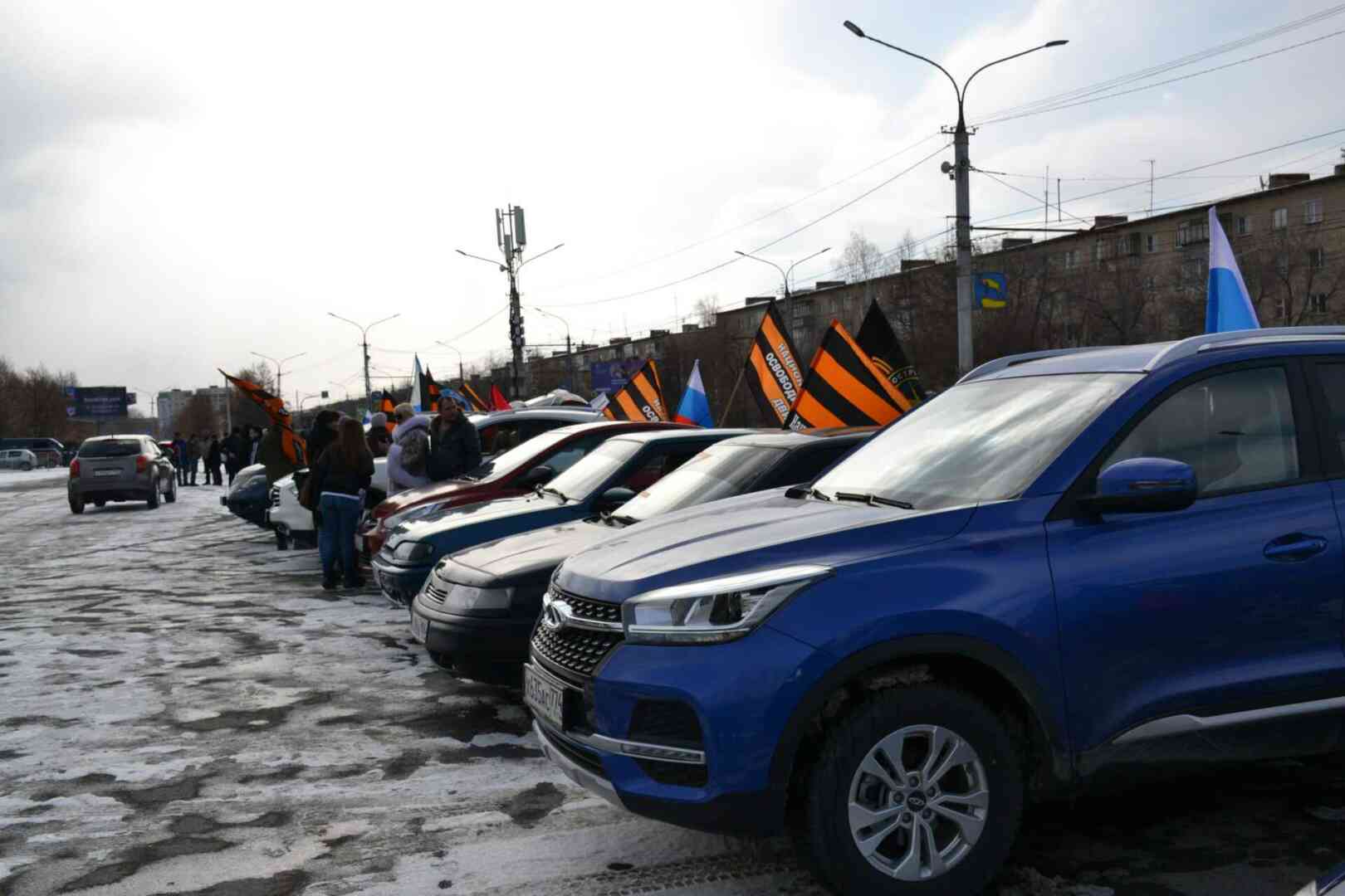 За мир на земле: автопробег в поддержку спецоперации на Украине прошел в Миассе