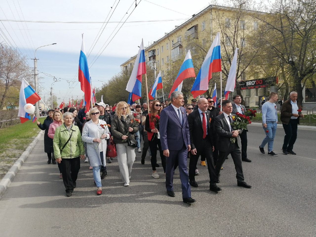 9 мая в миассе фото