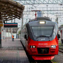 Электропоезд повышенной комфортности запустят между Челябинском и Златоустом
