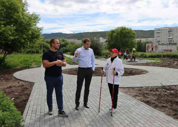 Благоустройство сквера в машгородке находится на финальной стадии