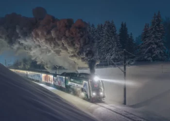 Расписание поезда Деда Мороза изменилось