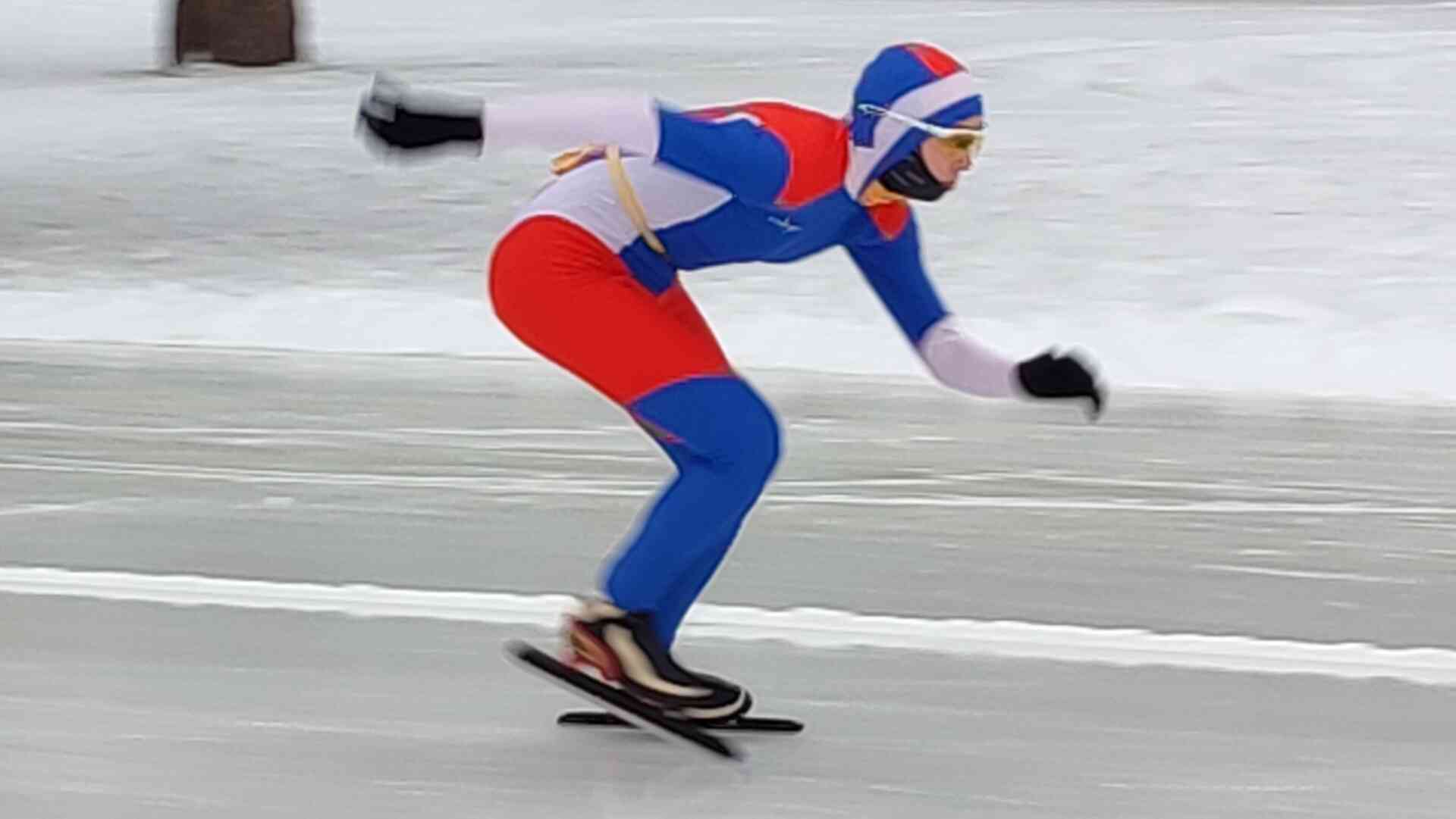 Миасские конькобежцы успешно выступили на межрегиональных соревнованиях