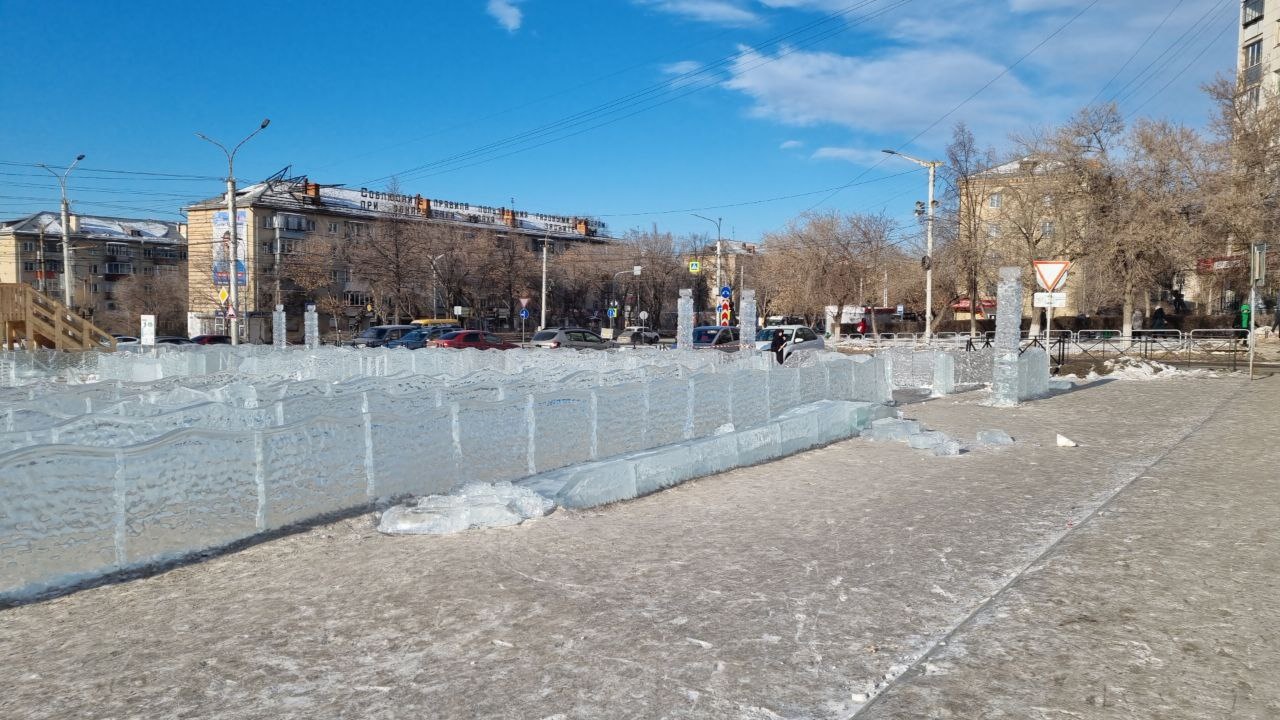 Ледовый городок в Миассе прекращает свою работу | 30.01.2023 | Миасс -  БезФормата