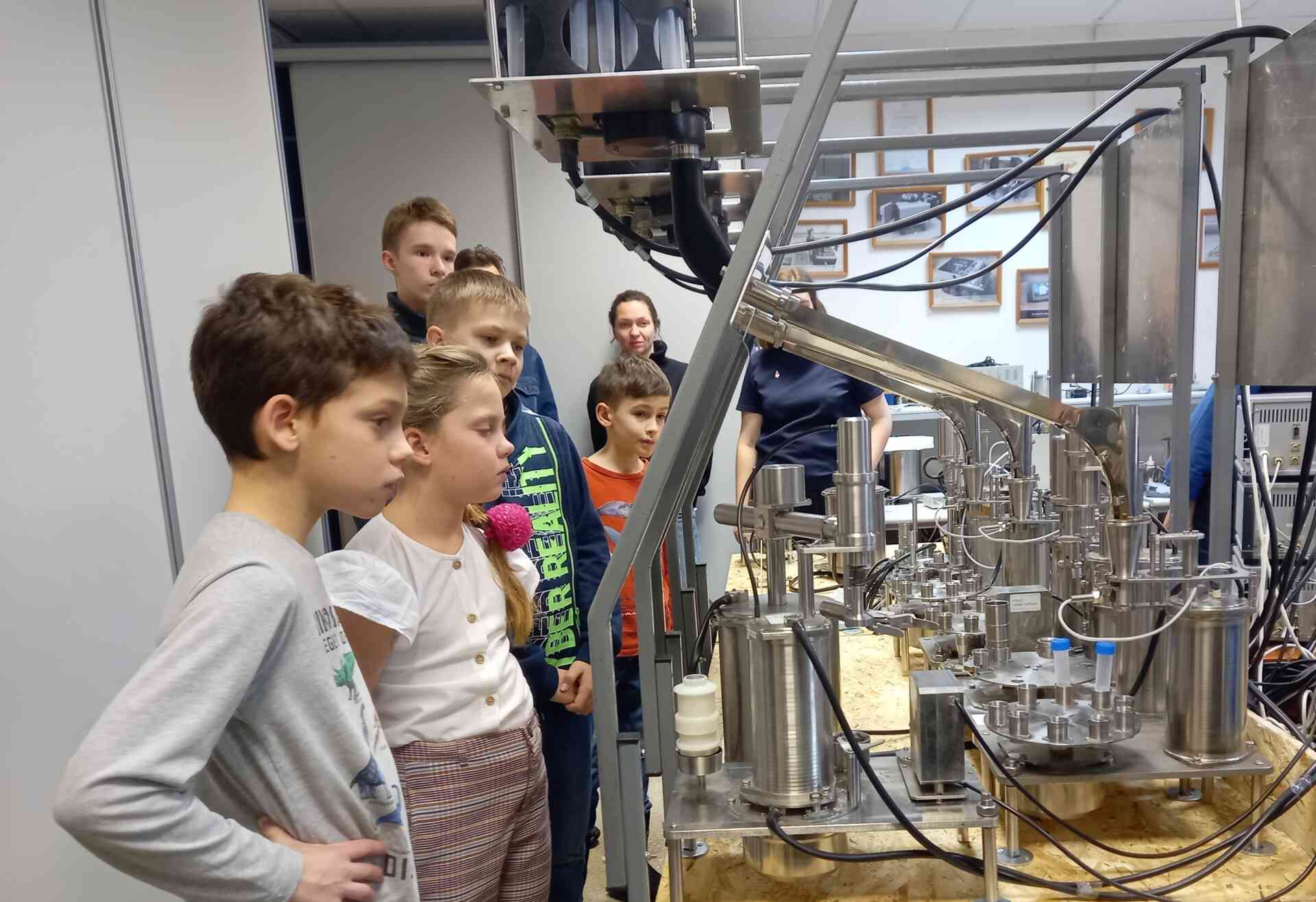 Команда юных робототехников из Миасса собрала ядерный реактор