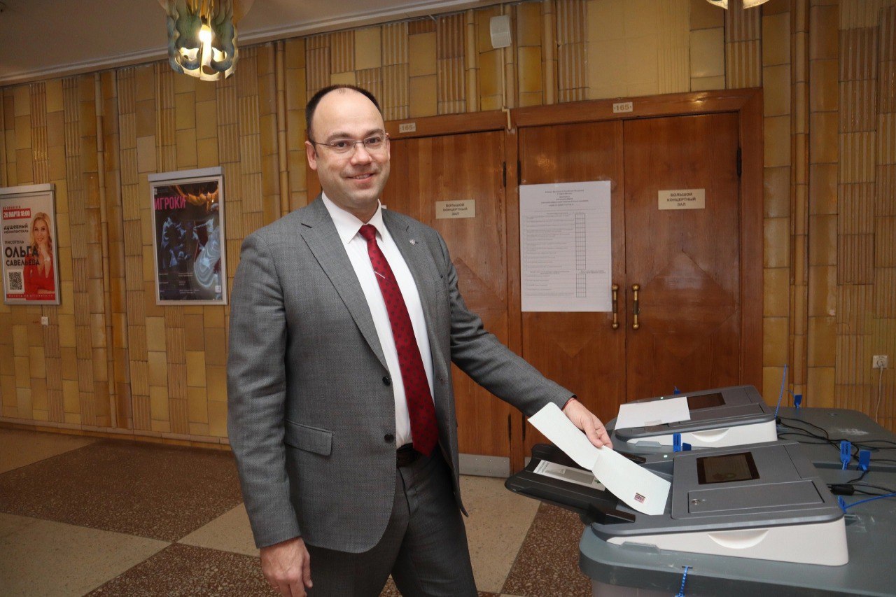 Заместители главы Миасского округа приняли участие в выборах президента Российской Федерации