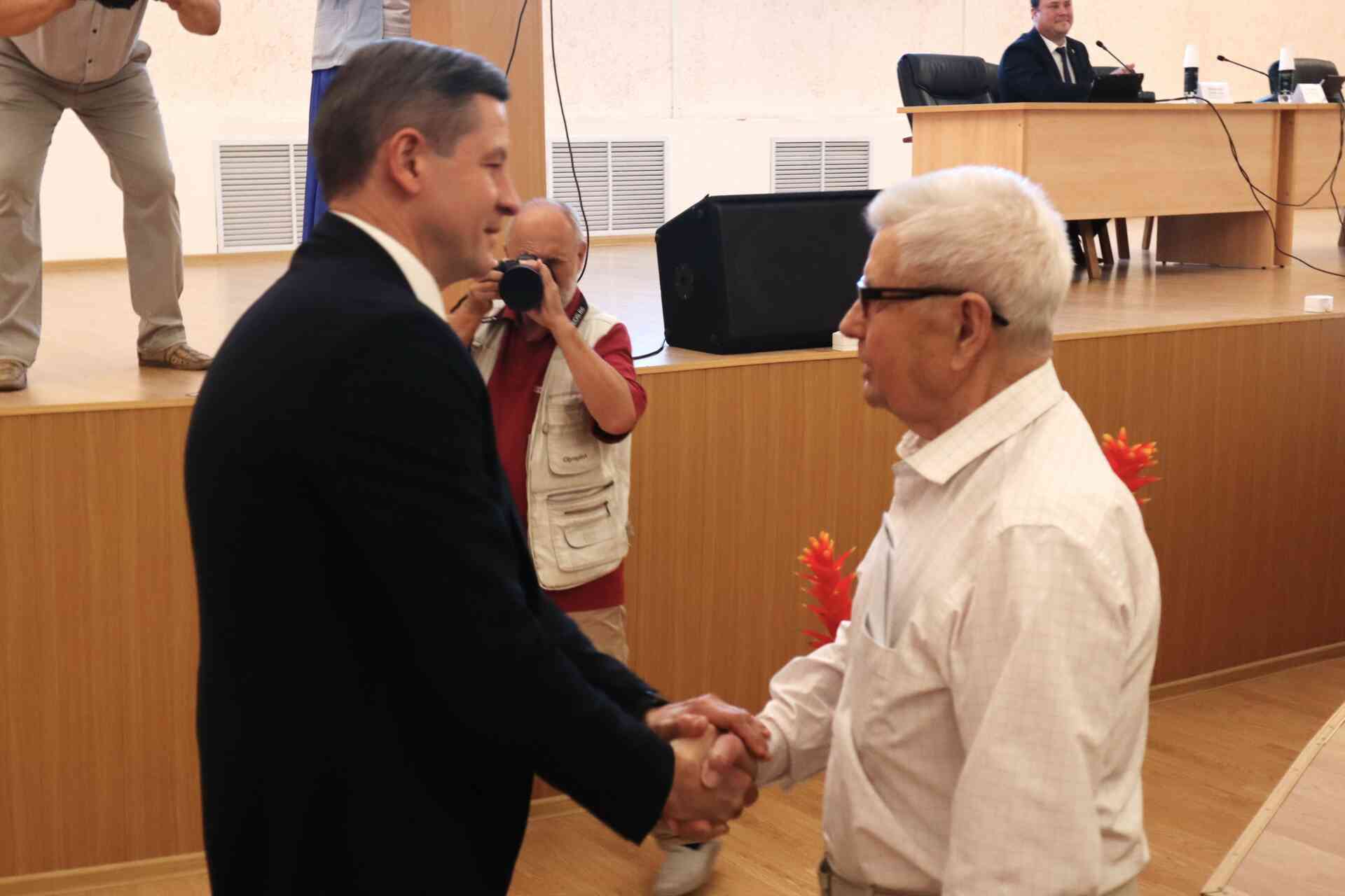 Егор Ковальчук сложил с себя полномочия главы Миасского городского округа