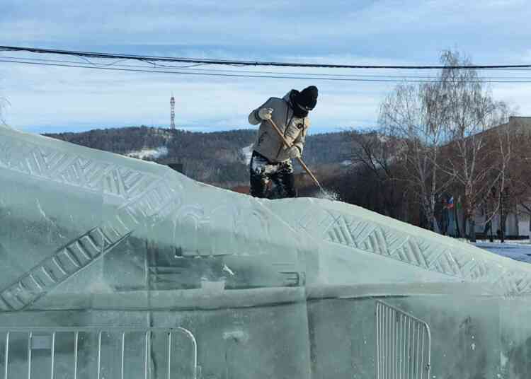 Ледяные городки возобновили свою работу