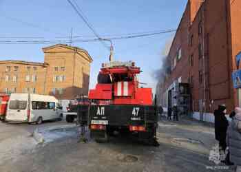 В Миассе загорелся цех АЗ «Урал»