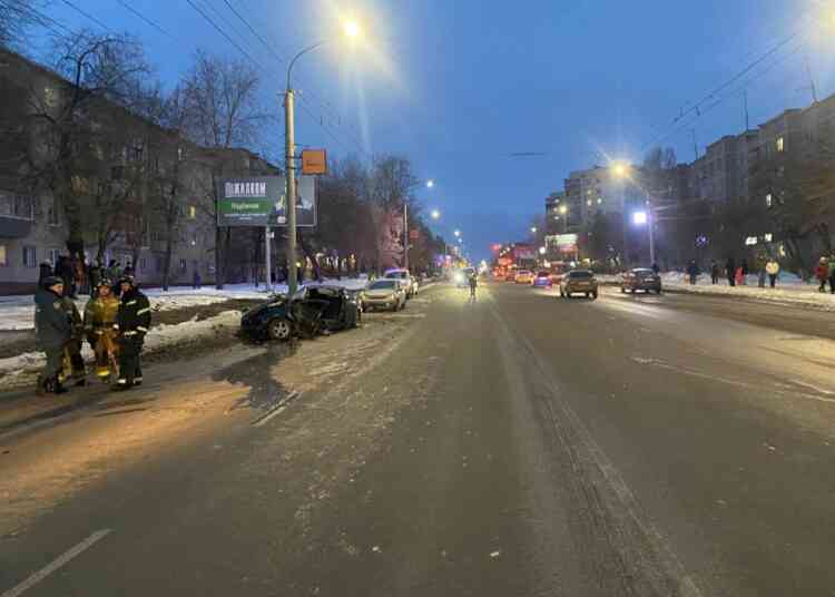 23-летний водитель пострадал в ДТП в Миассе