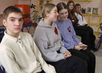 Владимир Мухин поделился секретами журналистики с миасскими школьниками