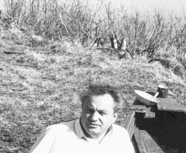 «Мне никуда не надо — у меня все здесь»