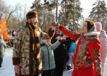 «Гори, гори ясно!» В Миассе состоялась юбилейная, тридцатая, Широкая Масленица
