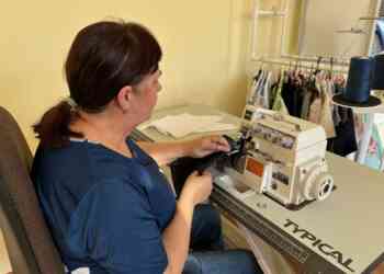 Челябинка при поддержке ОМК запустила проект по трудоустройству пенсионеров