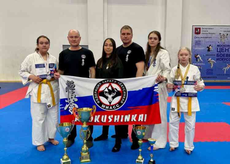 Миасские каратистки завоевали медали на Чемпионате России и Всероссийских соревнованиях