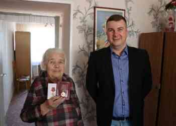 Юбилейные медали к 80-летию Победы продолжают вручать миасским ветеранам