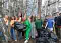 Жители Миасса вышли на Всероссийский субботник