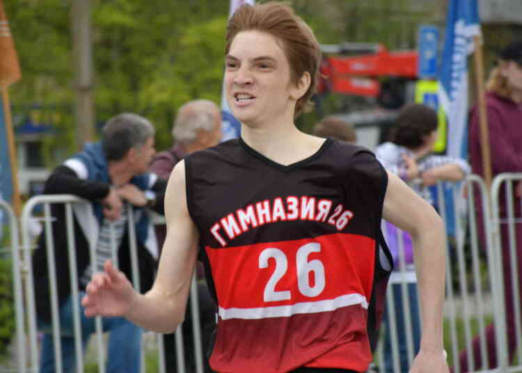 Победный забег: 87-я легкоатлетическая эстафета объединила Миасс