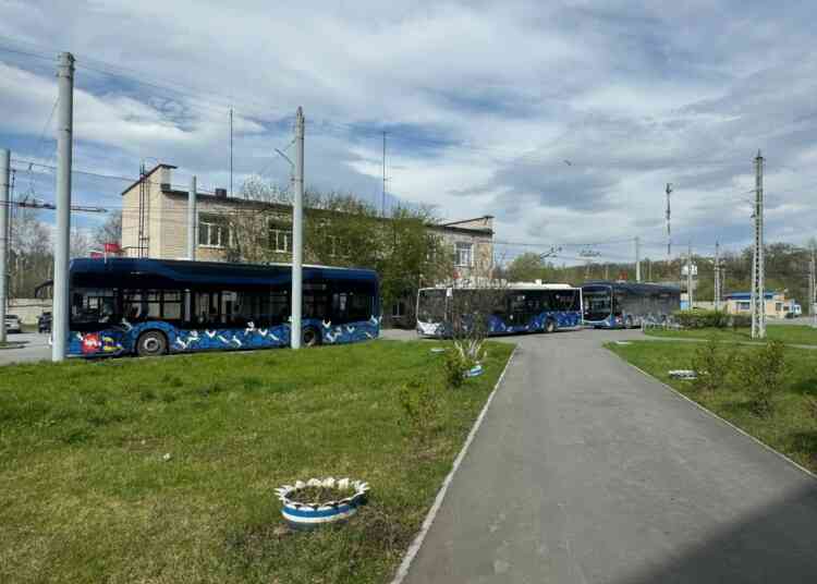 День Победы встречает транспорт Миасса