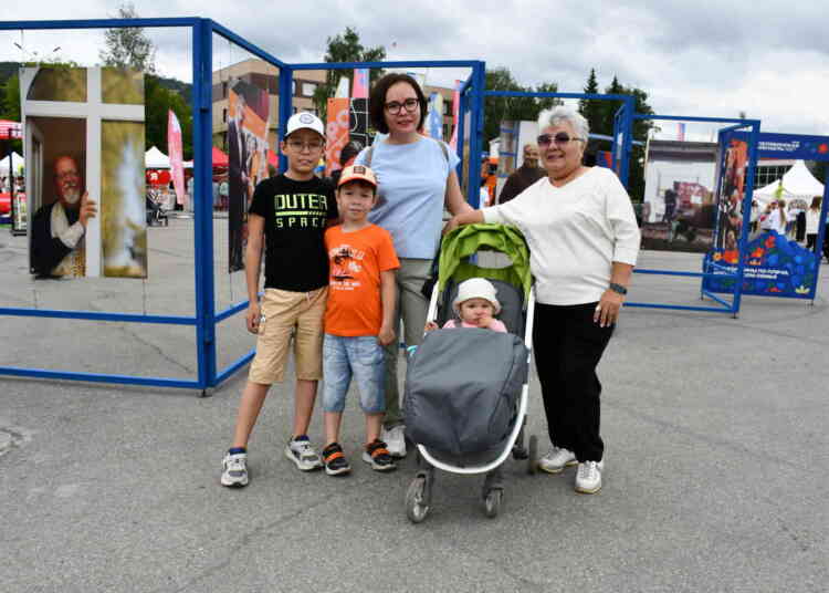 ГТО, VR и улыбки: как жители Миасса встретили фестиваль «Большая семья»?