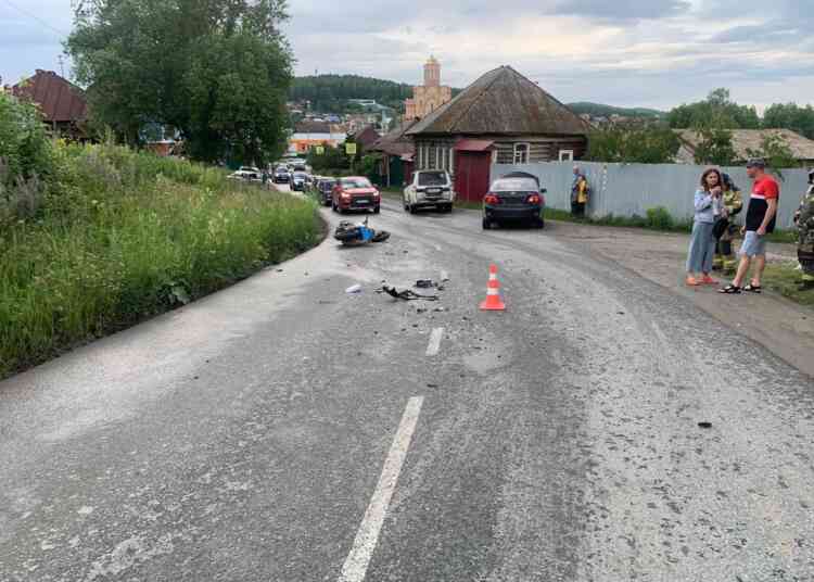 Мотоциклист пострадал в ДТП в Миассе