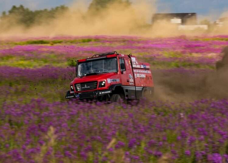Участники ралли «Шелковый путь» провели предстартовые тесты