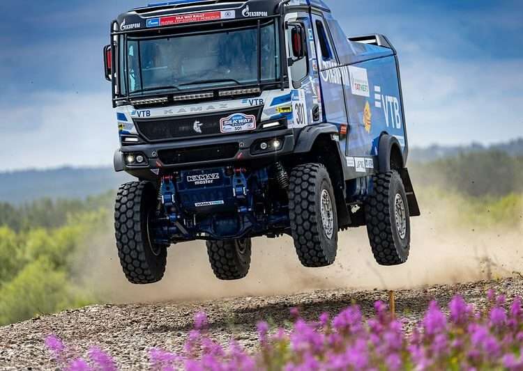 Началась погоня за Белыми Тиграми