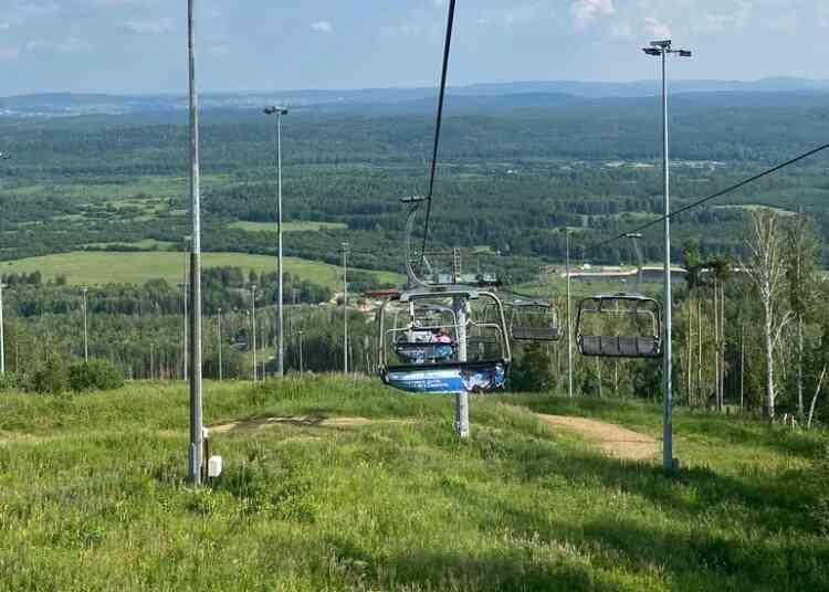 26 человек были эвакуированы с горнолыжного курорта в Миассе