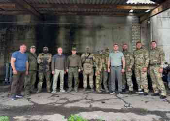 Алексей Фартыгин передал оборудование военнослужащим в зоне СВО