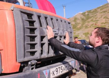 «Шелковый путь» покорен тремя «Уралами»!