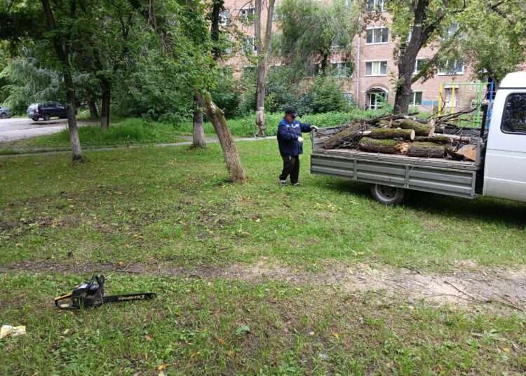 Работа по благоустройству общественных мест продолжается в Миассе