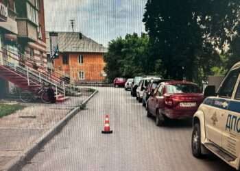 Водитель сбил пешехода и уехал в Миассе