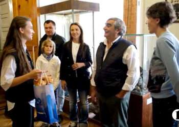 Итальянская семья путешествует по Челябинской области