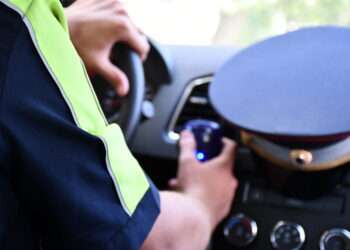 Улицы и скверы приводят в порядок в Миассе