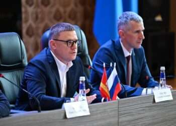 Алексей Текслер сегодня работает в Златоусте и Миассе