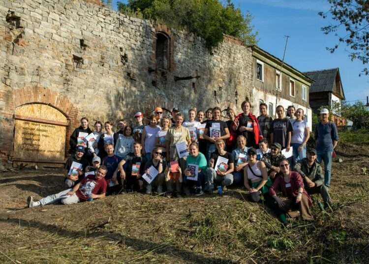 Территорию возле объекта культурного наследия привели в порядок в Миассе