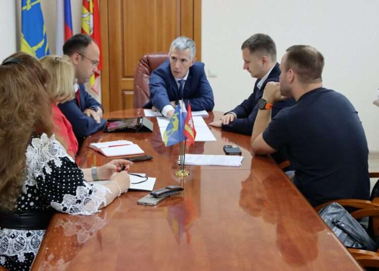 Изменения в организации дорожного движения на Предзаводской площади обсудили в Миассе