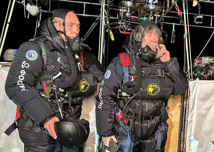 Фёдор Конюхов и Иван Меняйло побили рекорд высоты полета на воздушном шаре