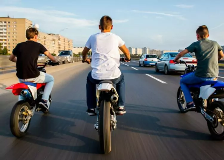 «За детей на питбайках и электросамокатах в ответе родители»
