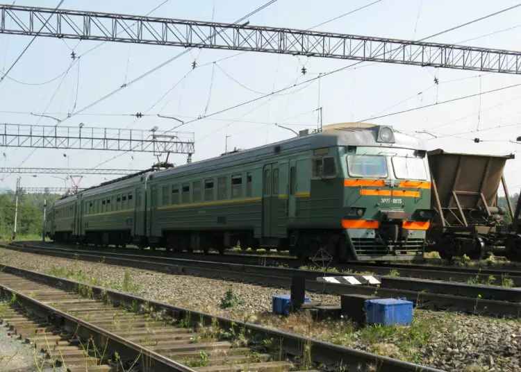 На ж/д переезде на Динамовском шоссе будет ограничено движение