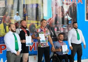 Миасские пауэрлифтеры вновь стали сильнейшими