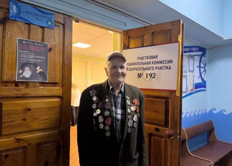 Заслуженный строитель и почетный гражданин Миасса проголосовал на выборах