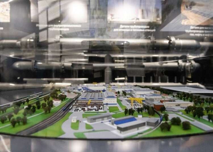 «ШУМ» на заводе: предприятие в Челябинске стало площадкой блог-тура