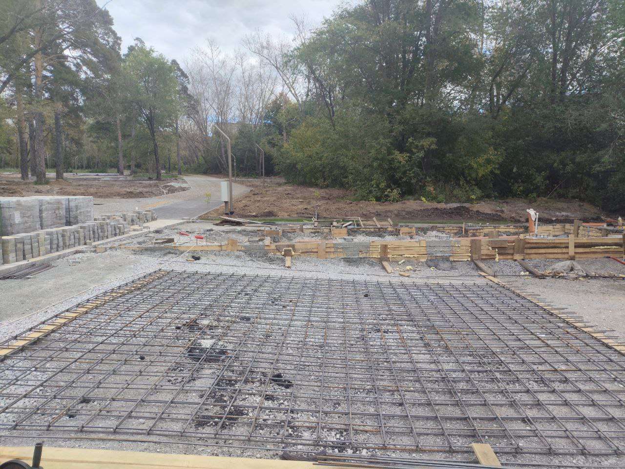 У парка Автозаводцев будет входной знак в виде фары ЗиС – 5В