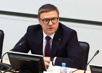 Алексей Текслер провел областное совещание с членами регионального правительства и главами муниципалитетов