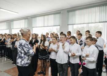 35-летний юбилей отмечает миасская гимназия № 19