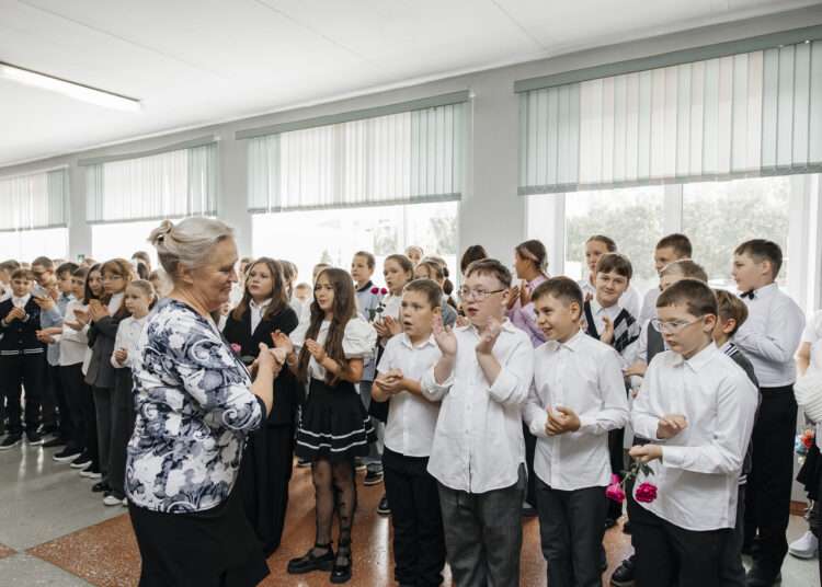 35-летний юбилей отмечает миасская гимназия № 19