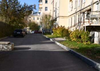 Второе дыхание подарили дворам на улице Калинина и проспекте Автозаводцев