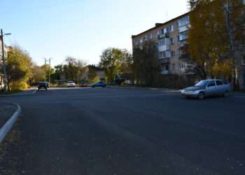 Пешком и на колесах: как преобразились дворы домов № 114 и 118 на Уральской?