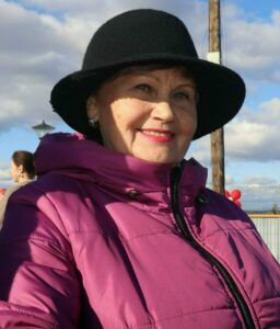 Благоустроенная площадь перед сельским клубом в Черновском стала подарком для жителей в День села